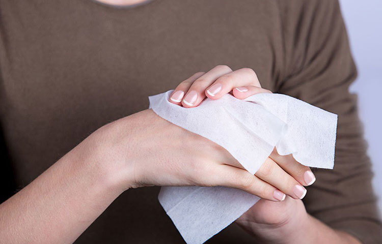 cách chọn khăn giấy ướt