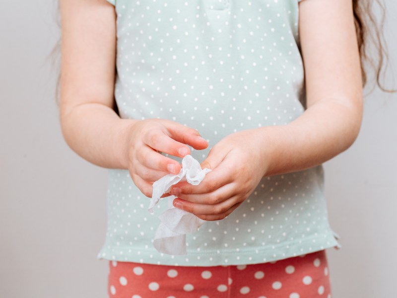 can you use antibacterial wet wipes on your bum