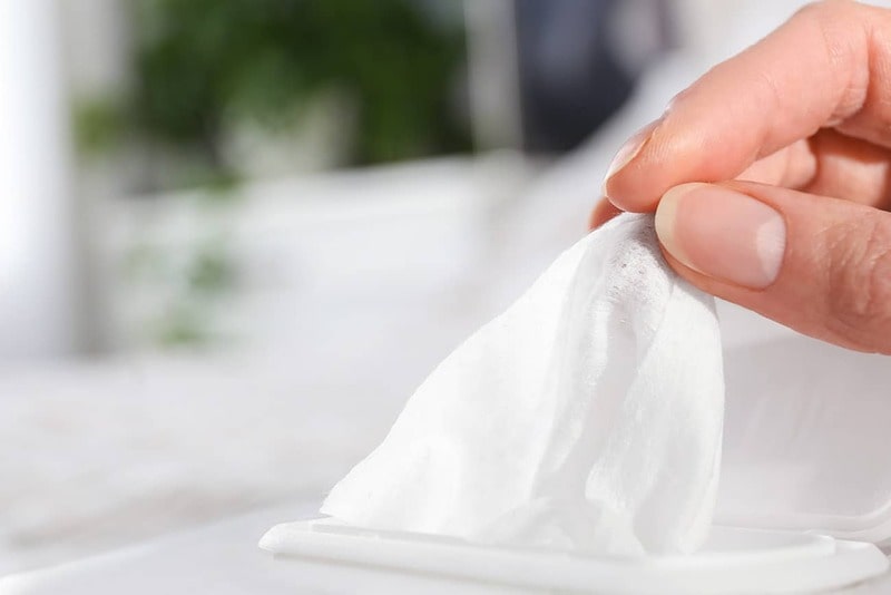 khăn giấy ướt có hại không