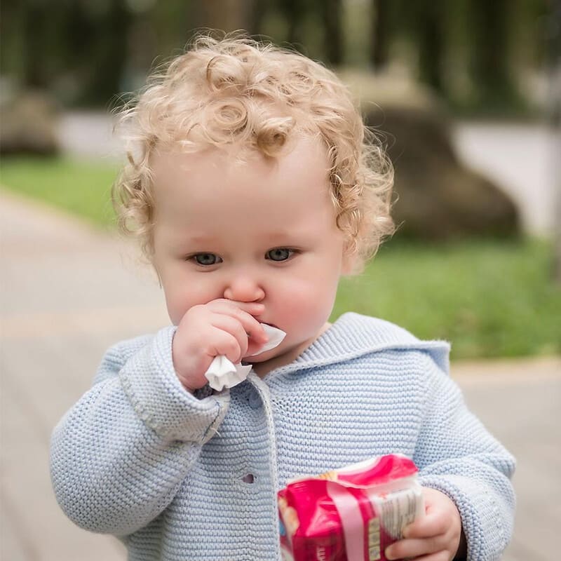 pocket wet wipes